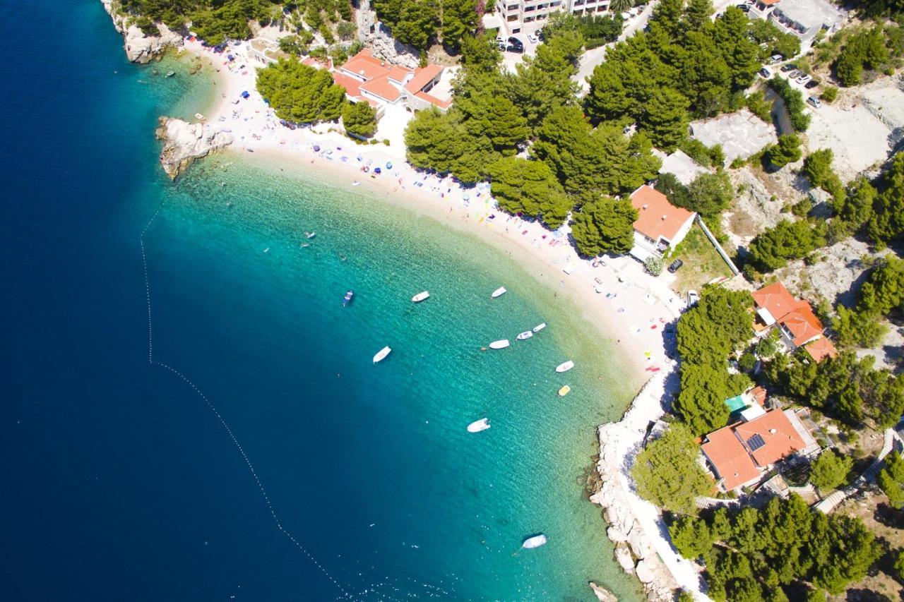 Rooms With A Parking Space Brela, Makarska - 17281 Экстерьер фото
