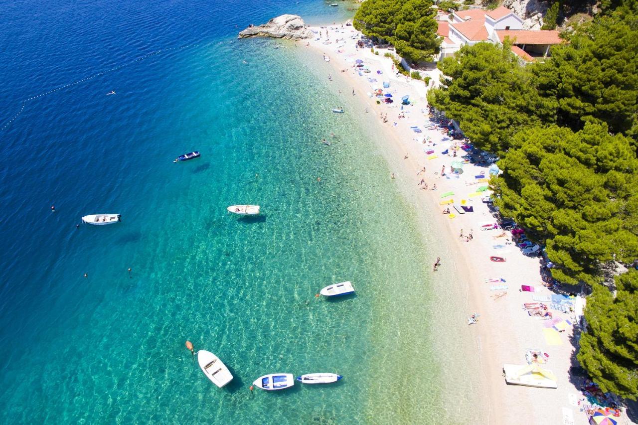 Rooms With A Parking Space Brela, Makarska - 17281 Экстерьер фото