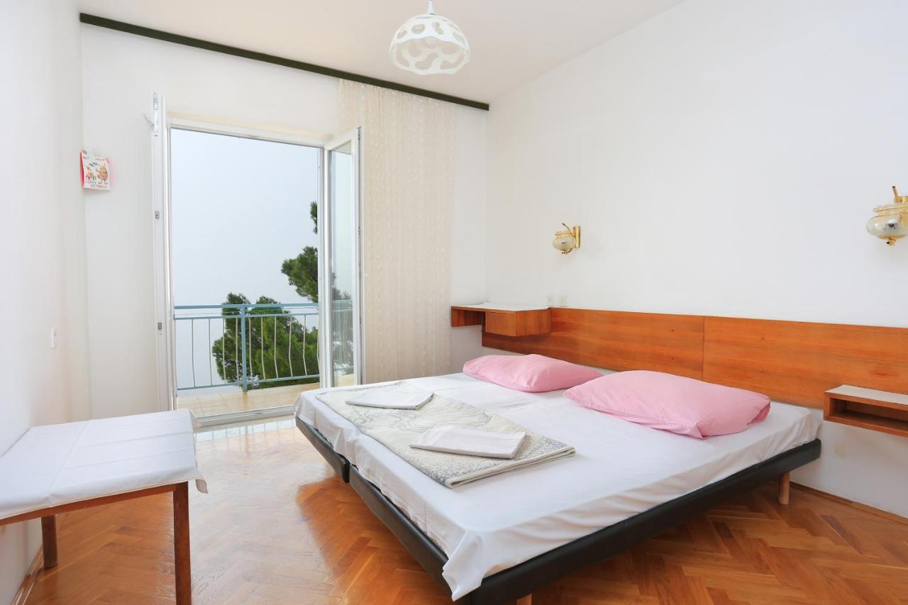 Rooms With A Parking Space Brela, Makarska - 17281 Экстерьер фото