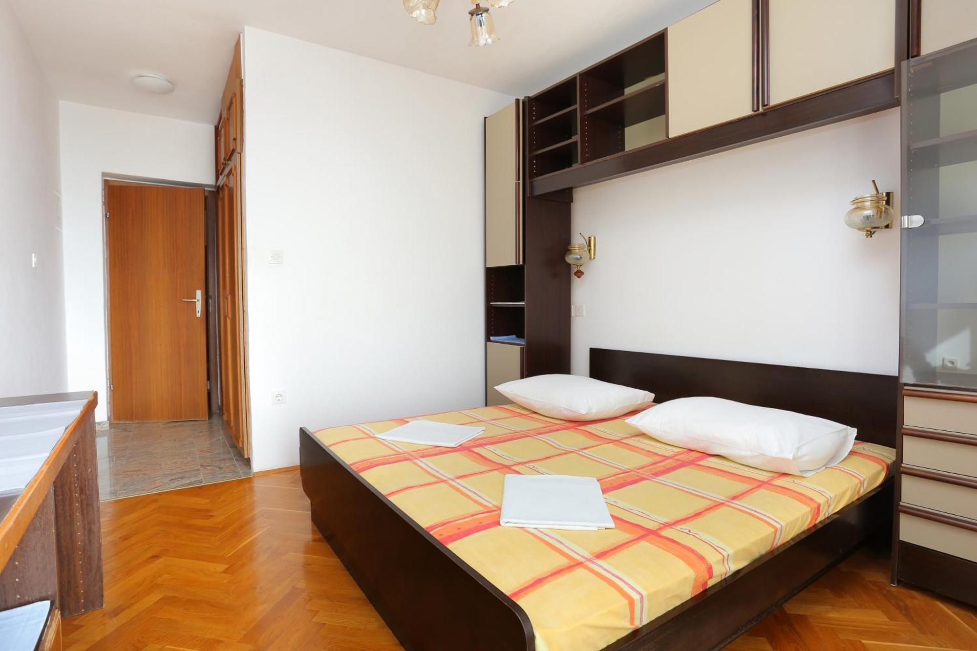 Rooms With A Parking Space Brela, Makarska - 17281 Номер фото